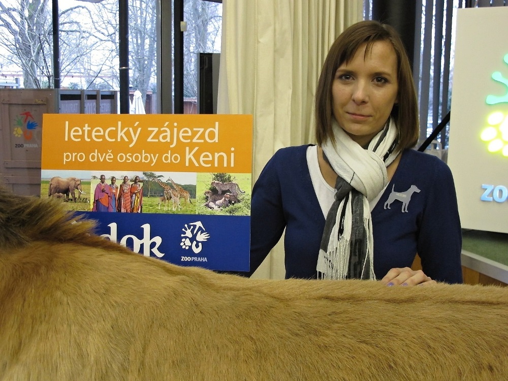 Radka Kučerová s výhrou – poukazem do Keni, foto: Martin Smrček, Zoo Praha